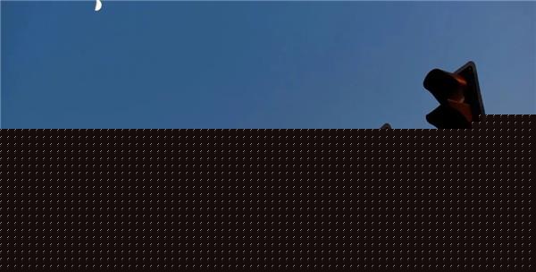 比亚迪前大灯4S定价3899，